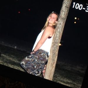 Meet your Posher, Ariana